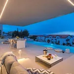 Luxury Omnia Hvar With Infinity Pool וילה