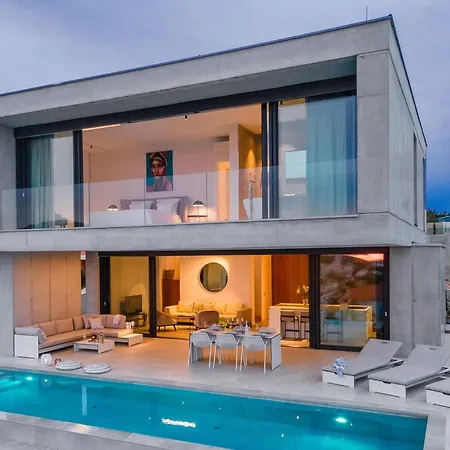 Вилла Luxury Omnia Hvar With Infinity Pool *