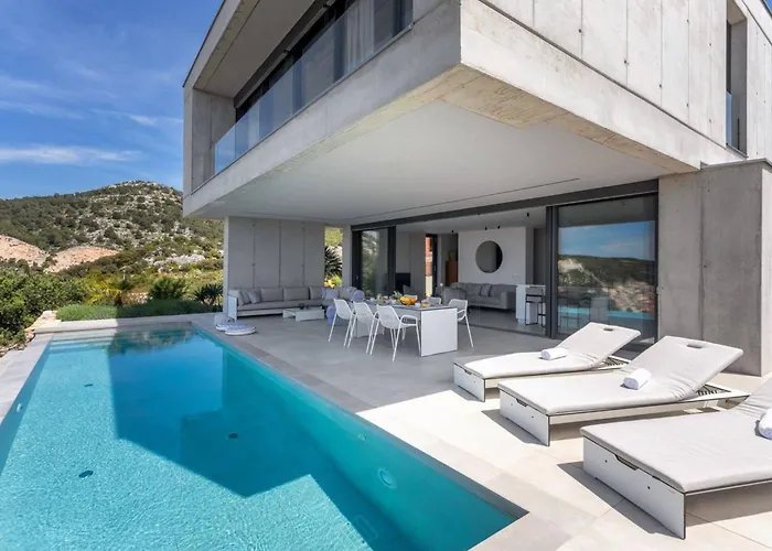 Вилла Luxury Omnia Hvar With Infinity Pool