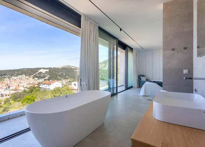Luxury Omnia Hvar With Infinity Pool *