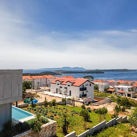 Villa Luxury Omnia Hvar With Infinity Pool *