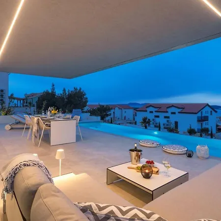 Luxury Omnia Hvar With Infinity Pool Vila